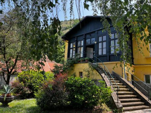 Szentendrei Apartamento | ApartmentVillaSolomon7 - Dunakanyar Apartman Visegrád Panorámás