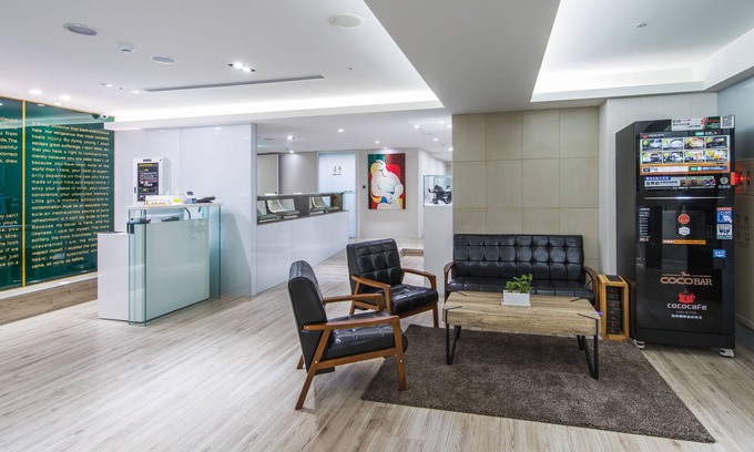 Zhongzheng Hotel | APause Inn