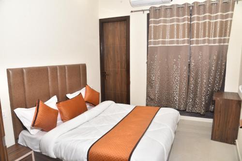 Amritsar Hotel | Apex Hotel