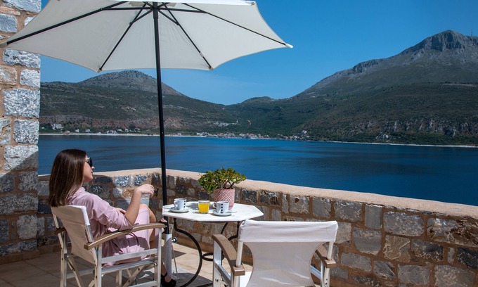 Karavostasi Casa | Aphrodite - traditional stone built studio apartment