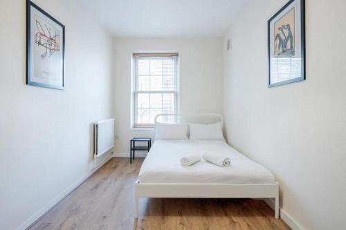 Elephant and Castle Casa | APlaceToStay Central London Apartment, Zone 1 OX