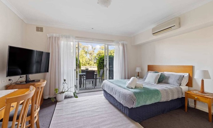 Halls Head Apartamento | Apollo Quay Superb Studio-walk to shop & foreshore