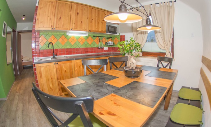 Kranjska Gora Apartamento | APP HELENA *** Vista de los Alpes Julianos - en el parque nacional de Triglav