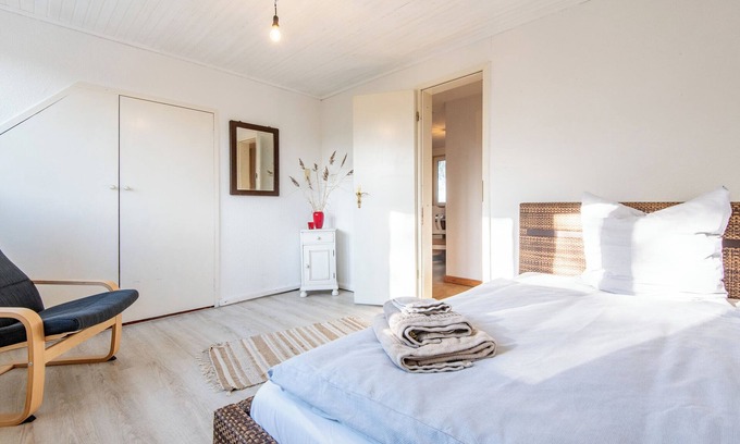 Rodenas Apartamento | App. Wattläufer quiet location in the German-Danish meadows. Pet friendly!