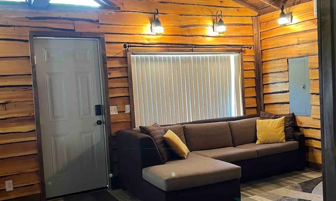 Chattaroy Cabina | Appalachian Hideaways
