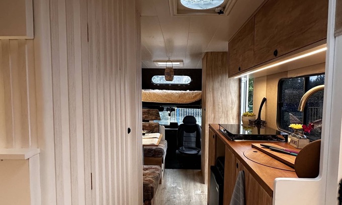Massy Casa | Apparemment Camping car Capucine. Proche de L'aéroport D'orly
