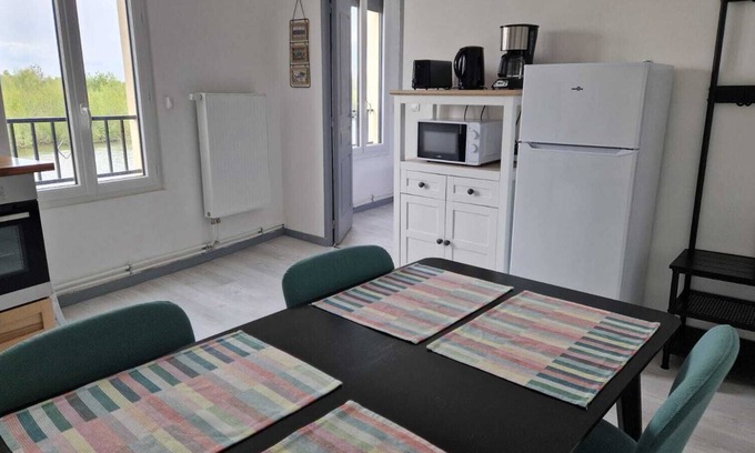 Misy-sur-Yonne Apartamento | Vrbo Property