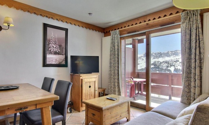Aime Apartamento | Appart au pied des pistes avec piscine, salle de fitness et WiFi - FR-1-455-222