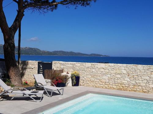 Saint-Florent Apartamento | Appart Bleu Azur Piscine chauffée
