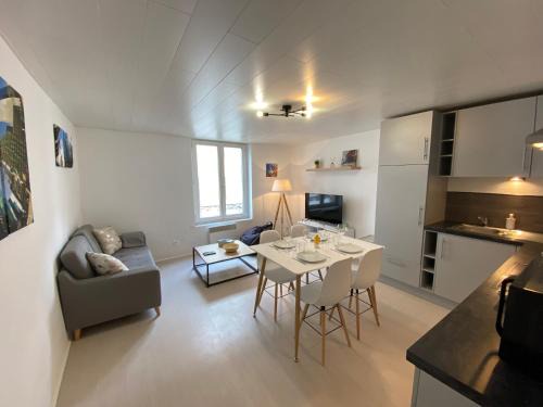 Saint Nicolas - Charles III - Ville vieille - Trois Maisons - Leopold Apartamento | Appart Hotel - Les Cosy De Nancy - Place du marché, proche gare
