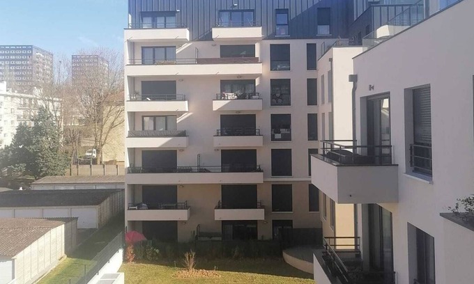 Neuilly-Plaisance Apartamento | Appart Moderne Proche Paris et Disneyland / Wifi