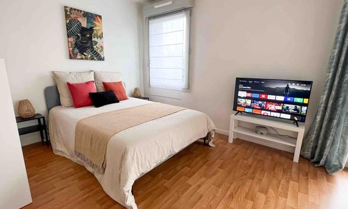 Cote d'Or-Les Sarrazins Apartamento | Appart Pointe du Lac, avec balcon *métro*parking*