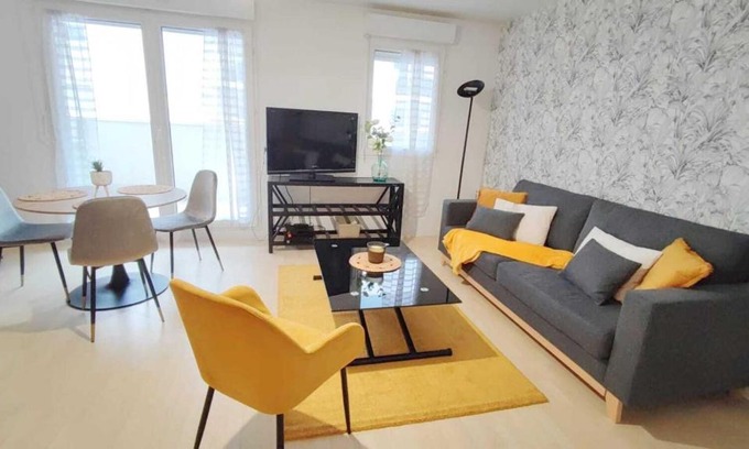 Carrieres-sous-Poissy Apartamento | Appart Poissy Relax Wi-Fi Pool by Servallgroup