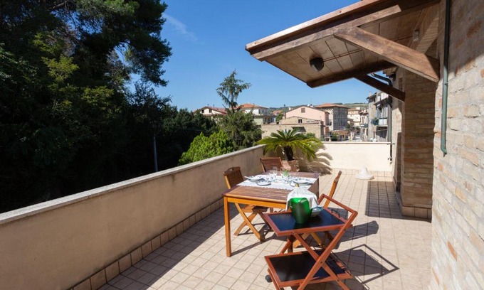 Pedaso Apartamento | Appartamento con terrazza sul mare