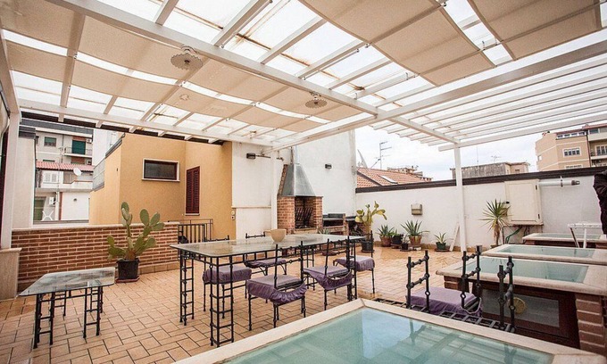 Locri Casa | Ermes Apartment A: un acogedor apartamento situado a poca distancia de la playa.