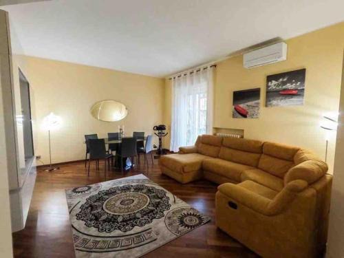 Piacenza Apartamento | Appartamento grazioso con parcheggio privato