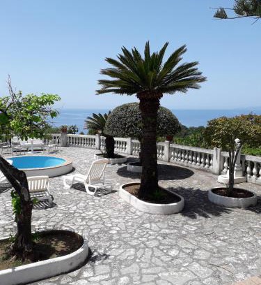 Fiumicello Santa Venere Apartamento | Appartamento in Villa Venezuela piano Terra