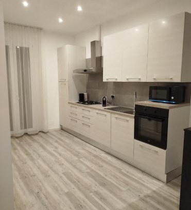 Falconara Marittima Apartamento | Appartamento Moderno, Comfort, Mare e Posizione Top