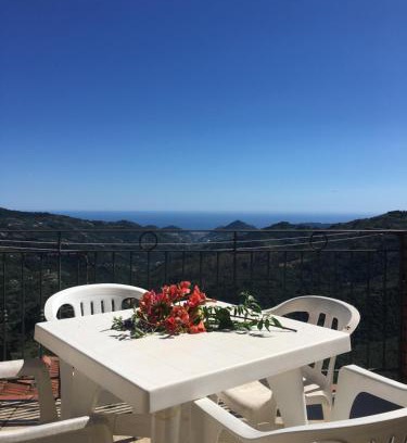 Perinaldo Apartamento | Appartamento Madame Carla