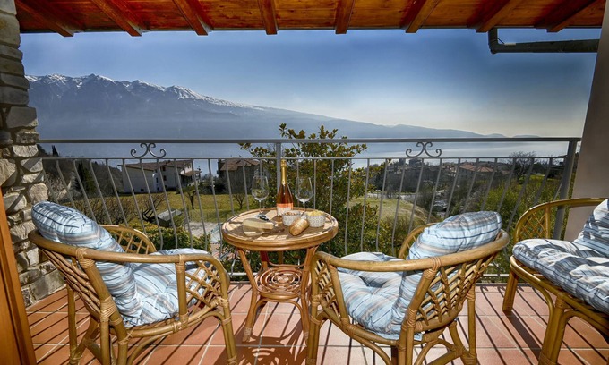 Aer Apartamento | Appartamento Maja - Theater Home, with marvellous lake view