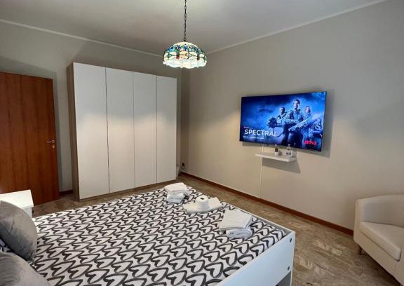 Piacenza Apartamento | Appartamento privato a piacenza con 3 camere matrimoniali