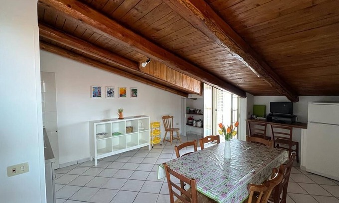 Marina di Pisciotta Apartamento | Appartamento Terzo Piano Vista Mare con Terrazzino