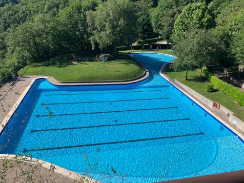 Valbrona Apartamento | Appartamento Timeless con piscina e tennis