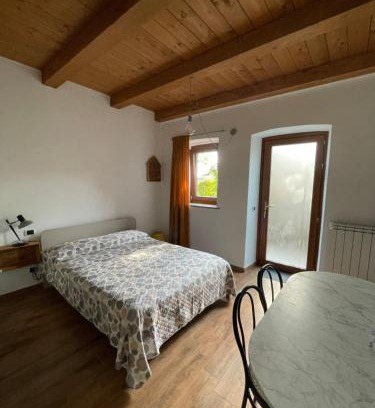 Azeglio Cama Y Desayuno | Appartamento Via Piane Azeglio