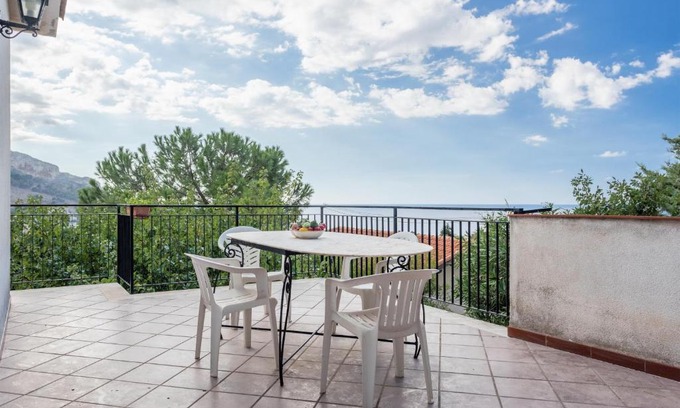Sferracavallo Apartamento | Appartamento vista mare e montagna
