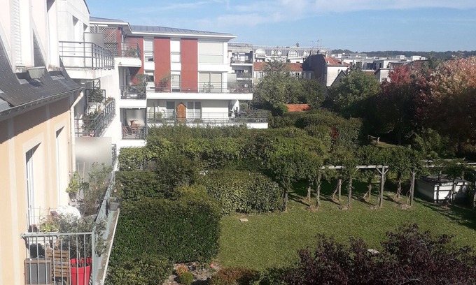 Le Chesnay Apartamento | Appartement Équipé et Cosy Avec Parking. Parfait Pour JO Équestres de Versailles