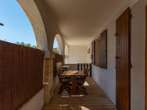 Saintes-Maries-de-la-Mer Apartamento | Appartement RDC rénové, 4 pers, climatisation - FR-1-475-209