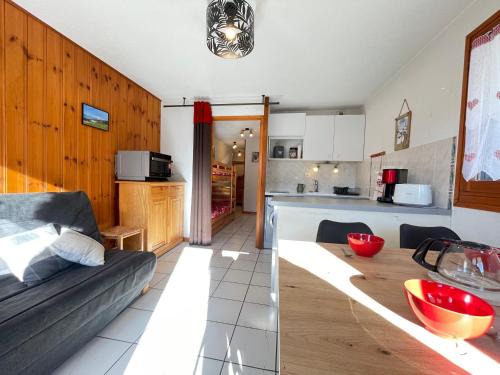 Notre-Dame-de-Bellecombe Apartamento | Appartement calme près village et commerces, équipé pour 4 pers. - FR-1-505-168