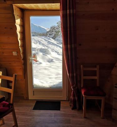 Saint-Jacques-des-Blats Apartamento | Appartement Chalet, 8 personnes - L'Oustal