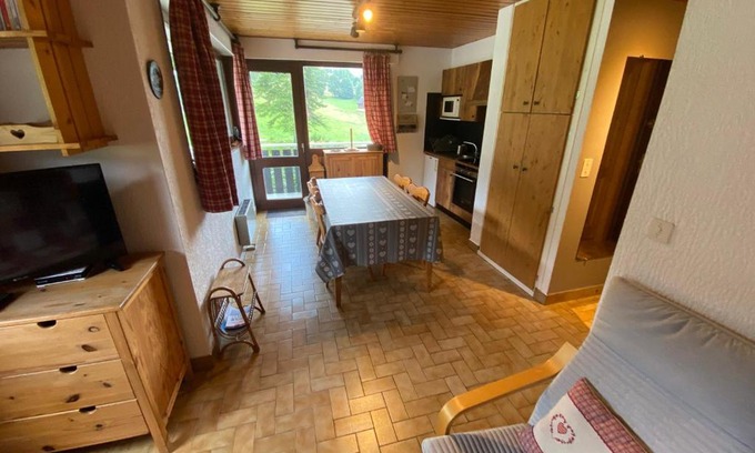 La Chapelle-d'Abondance Apartamento | Appartement cosy et lumineux proche des télécabines, avec balcon et parking, animaux acceptés ! - FR-1-692-33