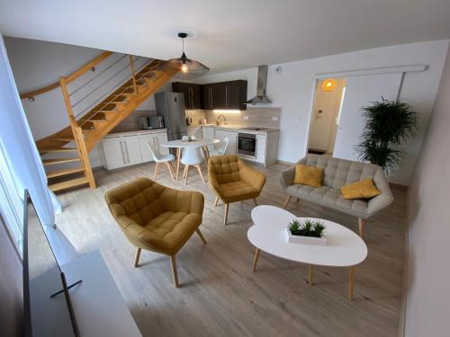 Saint-Julien-les-Villas Apartamento | appartement maison en duplex 80m² jardin terrasse