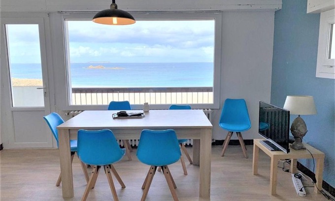 Perros-Guirec Apartamento | Appartement 2 chambres avec vue sur mer et parking à Perros-Guirec - FR-1-368-154