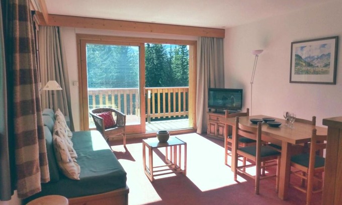 Meribel Apartamento | Appartement 2 pièces + cabine pour 6 pers, Méribel Altiport, pied des pistes et golf, parking inclus - FR-1-411-9