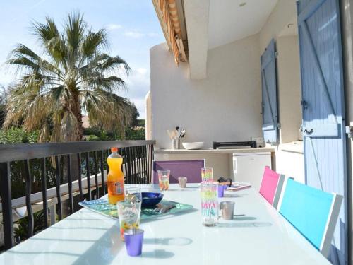 Sainte-Maxime Apartamento | Appartement 2P cabine rénové, clim, wifi, terrasse, parking, proche plage - Sainte-Maxime - FR-1-226-304