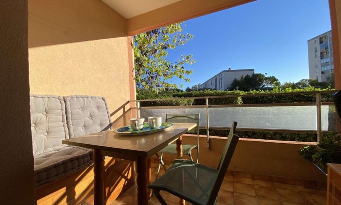 Sainte-Maxime Apartamento | Appartement 2P Cabine à Sainte-Maxime, 4 Couchages, Rez-de-Chaussée, Proche Centre et Bord de Mer - FR-1-226-500