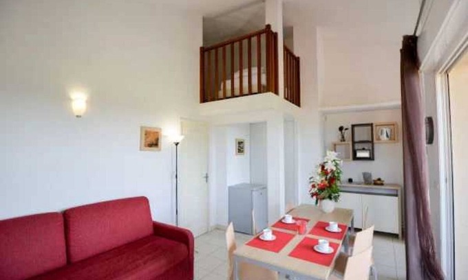 Azille Apartamento | Appartement 3 étoiles - Piscine - ccbbbia