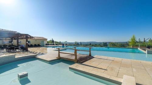 Callian Apartamento | Appartement 3 pièces Climatisé dans une Résidence avec Piscine