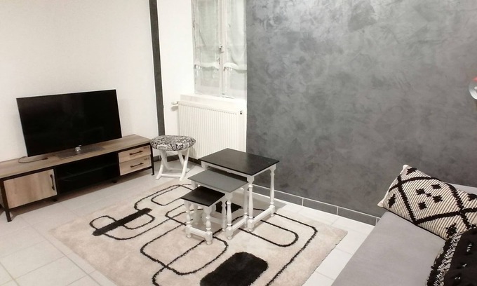 Allassac Apartamento | Appartement au Coeur D'un Village de Charme en Corrèze