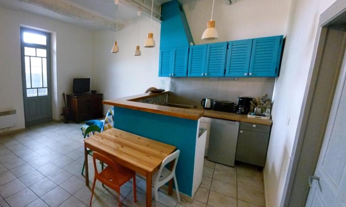 Remoulins Apartamento | Appartement au pied du gardon.