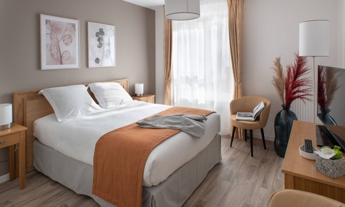 Mulhouse Apartamento | T2-Apartamento-Baño en la habitacion