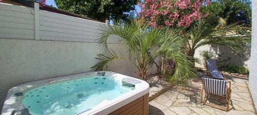 Valras-Plage Apartamento | Appartement avec jardin et spa