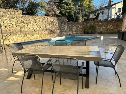 Uzes Apartamento | Appartement avec Piscine privée dans Résidence pour 6 personnes