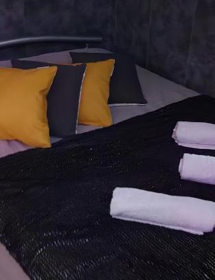 Le Perthus Apartamento | Appartement avec spa