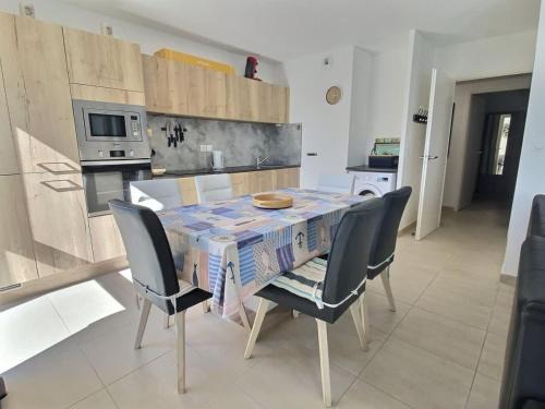 Serignan Apartamento | Appartement avec terrasse à 450m de la plage