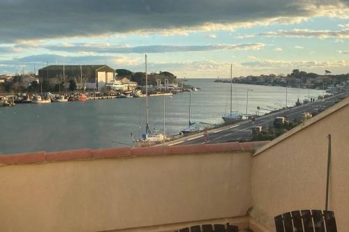 La Tamarissiere Apartamento | Appartement calme vue sur l'hérault et la mer