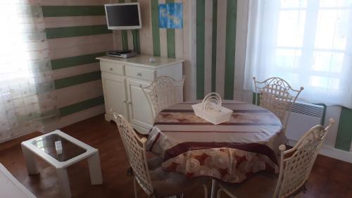 Ars-en-Re Apartamento | Appartement Centre Ars-en-Ré